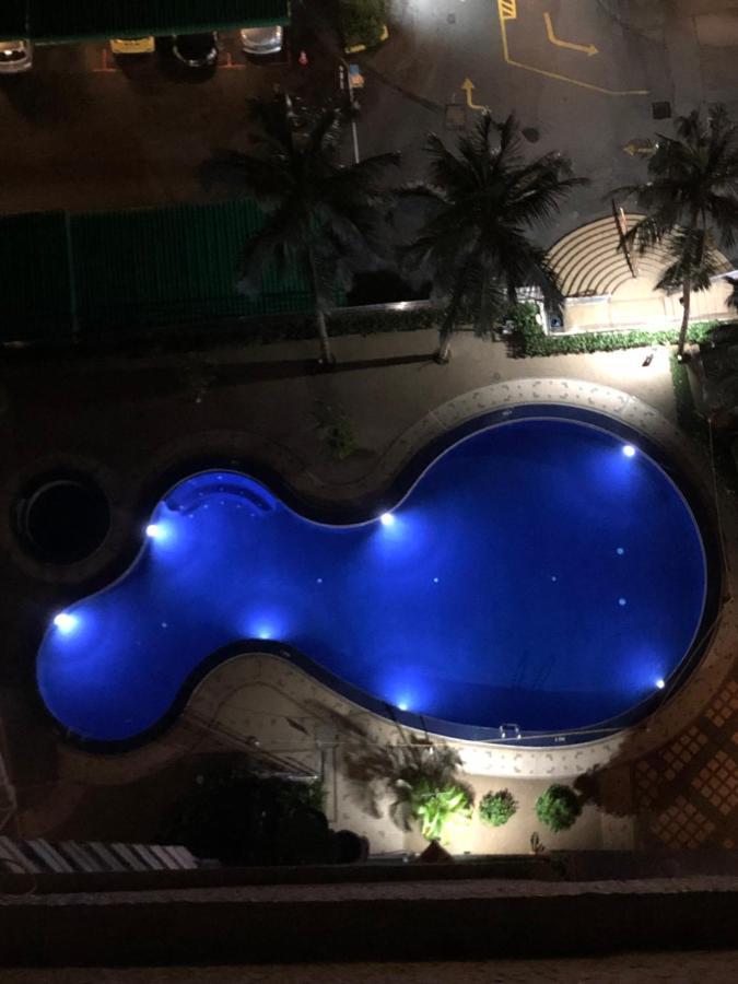 Beach Resort Home Stay Sri Sayang Apartment Batu Ferringhi 2Bedroom Zewnętrze zdjęcie